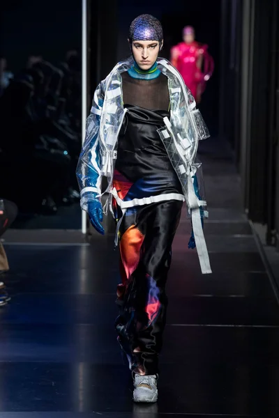 Look 29